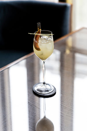 Gimlet Rocks – ein Gimlet mit Hassaku Rocks