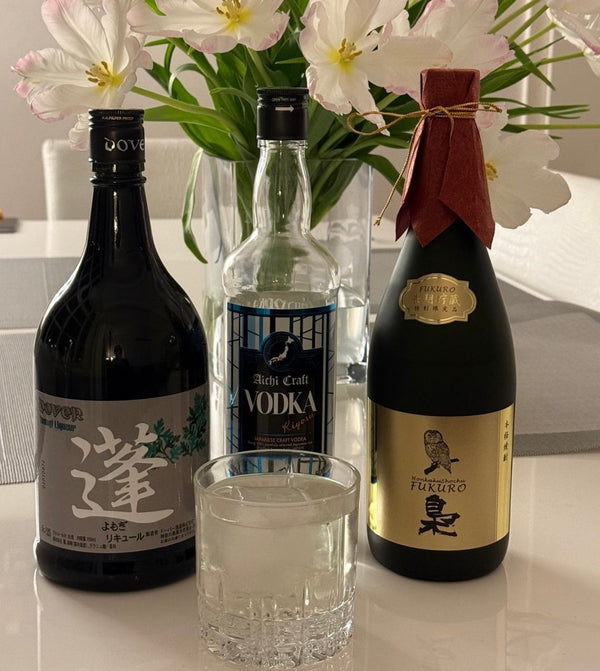 Blütezeit: Frühlingshafte Drink-Idee mit dem Yomogi-Likör